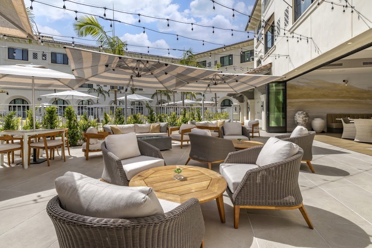 Malibu Canyon Bar & Grill